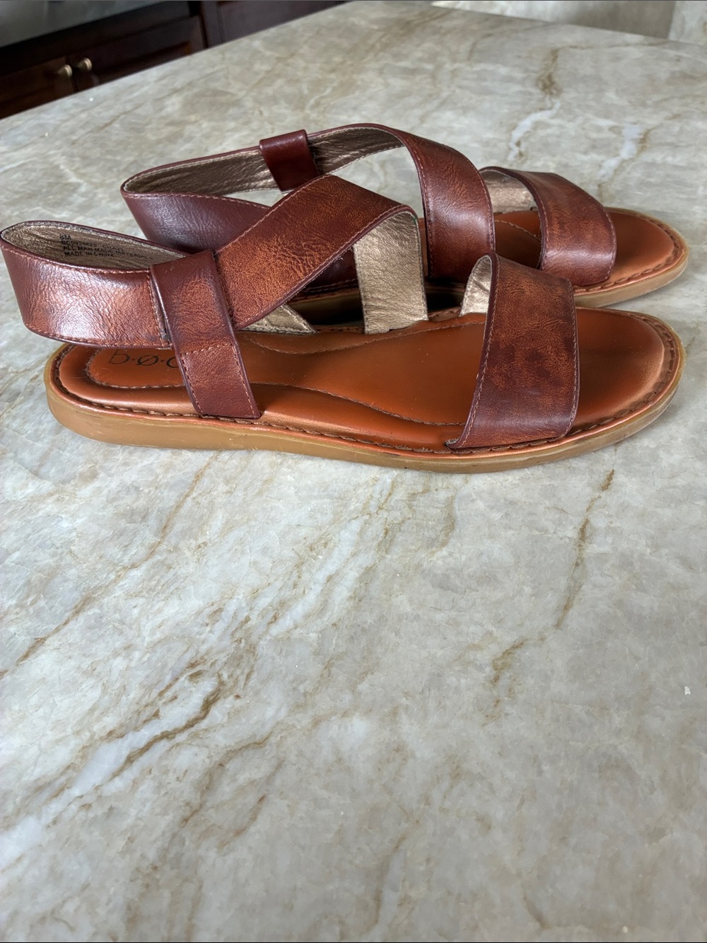 b.o.c. Tan Brown Leather Strappy Sandals - Picture 2 of 3